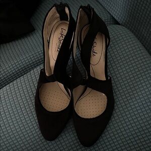 Life Stride Elegant Velvet Black Heels